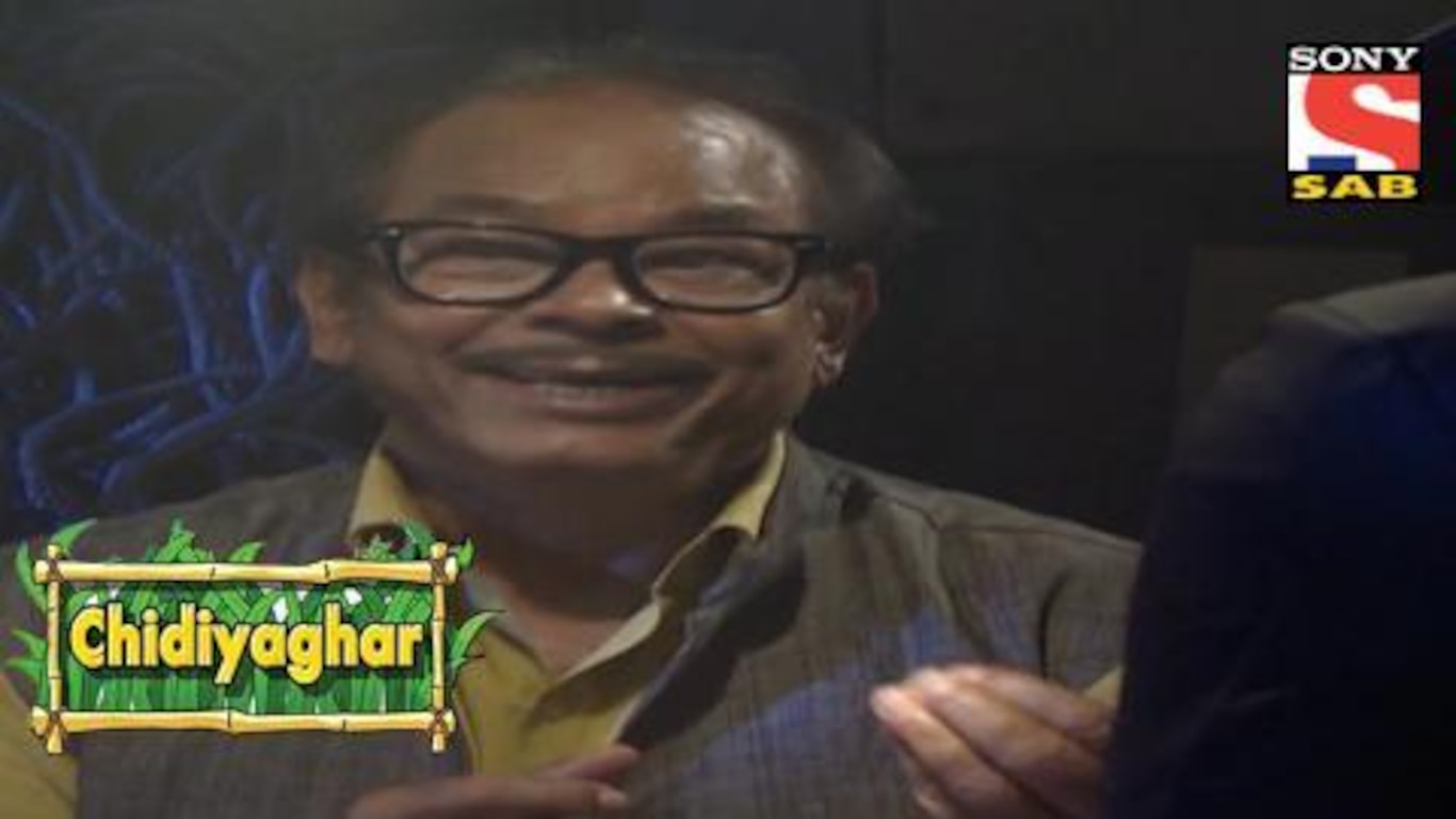 Uncle Searches For Gadhi