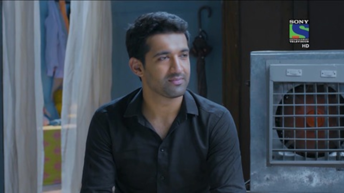 Dev interrogates Sonakshi