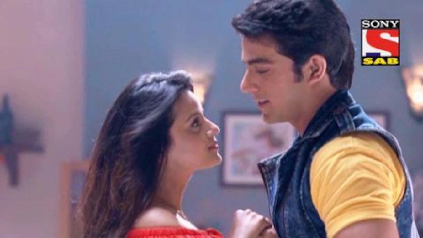 Yaro Ka Tashan Cast Real Name With Photo Watch Yaro Ka Tashan Episode No. 10 TV Series Online - Yaro Ki Naukari