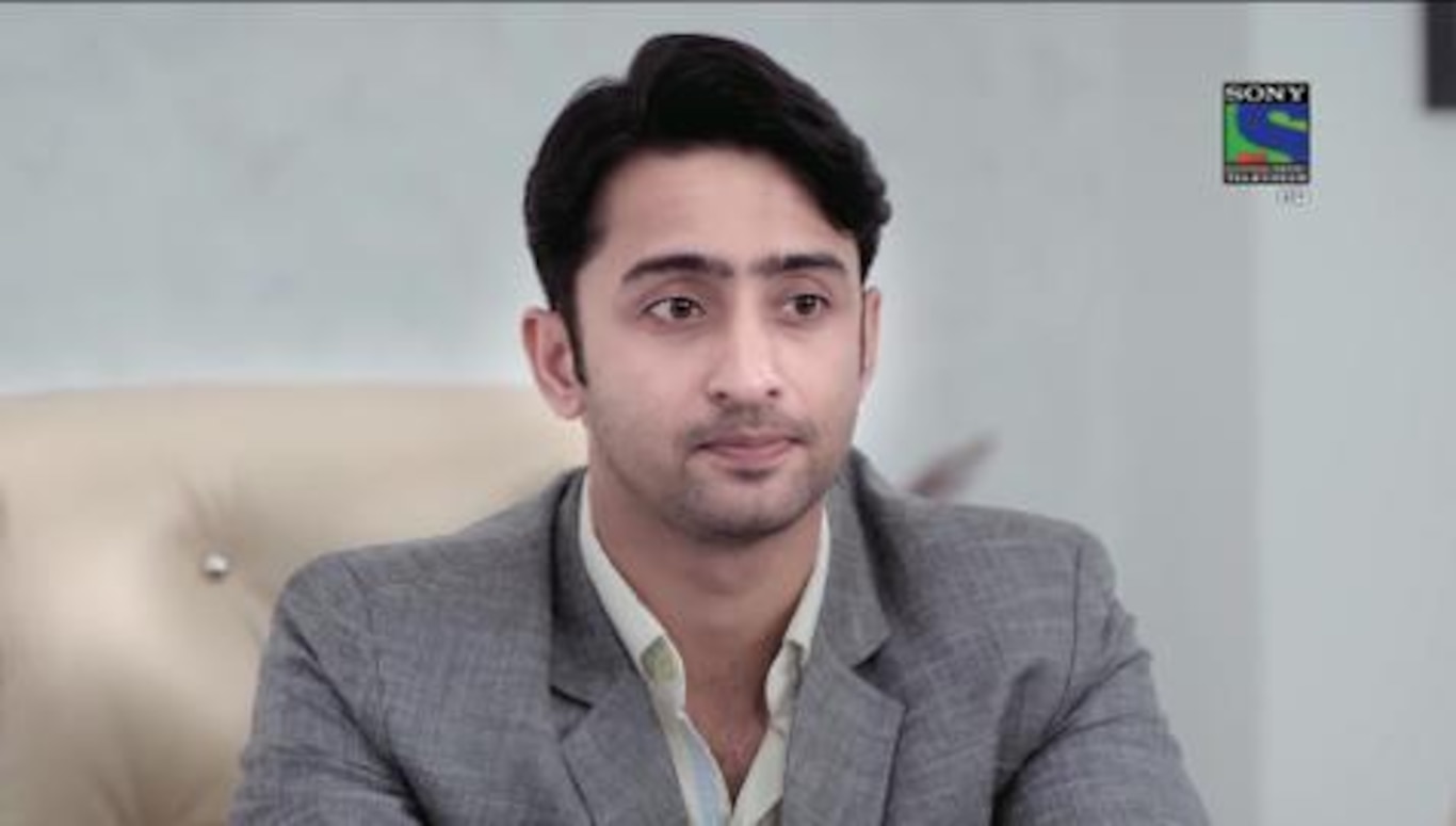 Dev Sends A Gift To Sonakshi