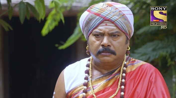 Sai Stopped From Entering The Temple from Mere Sai - Shraddha Aur Saburi season 5