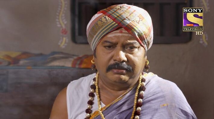 The Stubborn Priest from Mere Sai - Shraddha Aur Saburi season 5