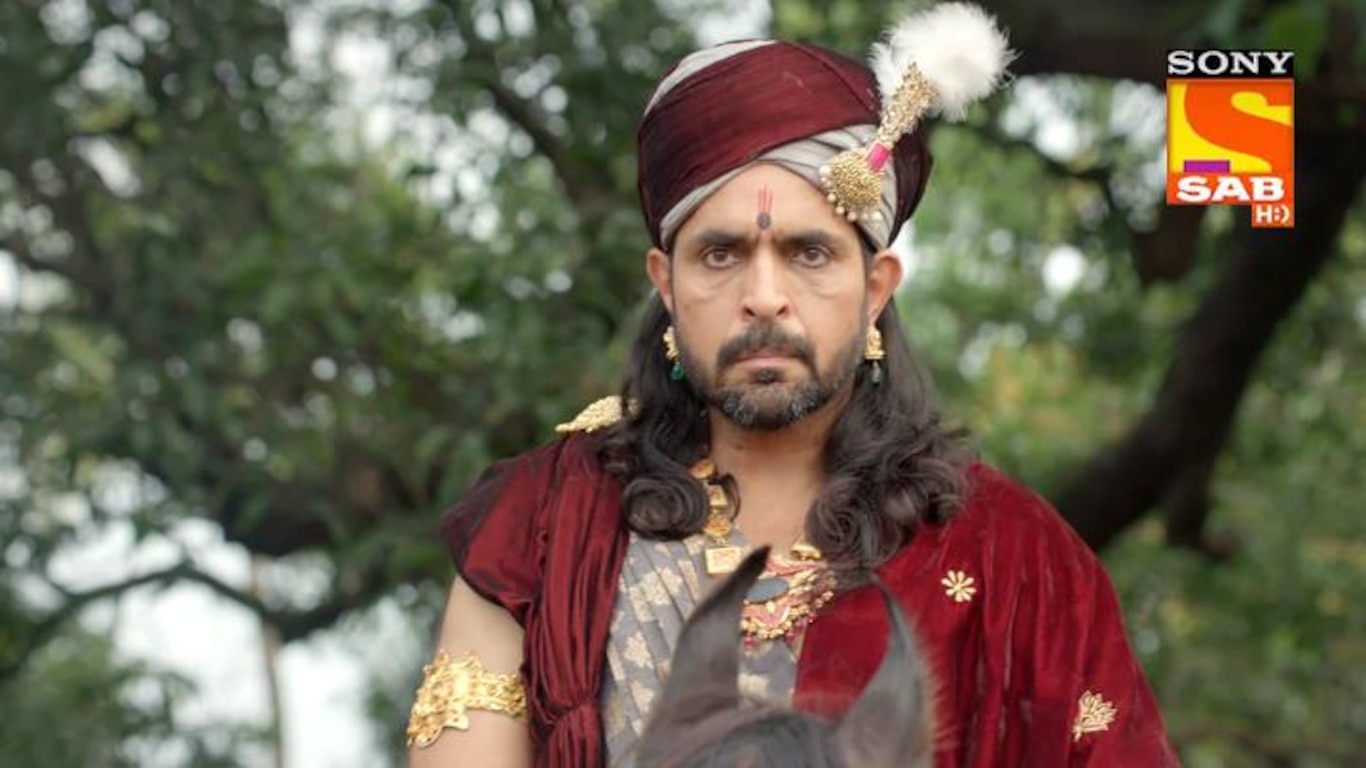 Kanta Saves Bhaskar