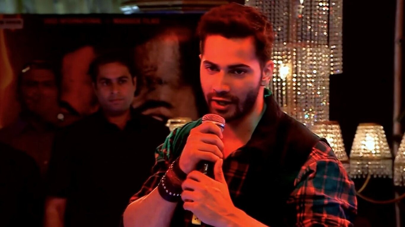 Varun Dhawan Khatre Mein - Part 1