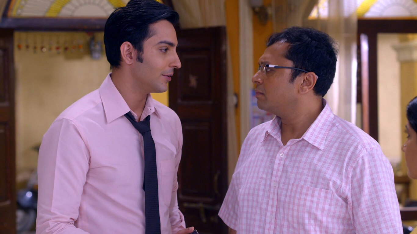 Aditya Provokes Shravan To Fight