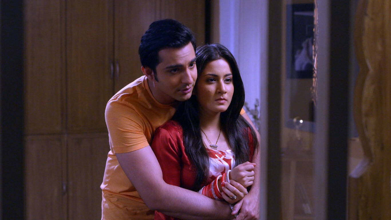 Suman Enters Shravan's House