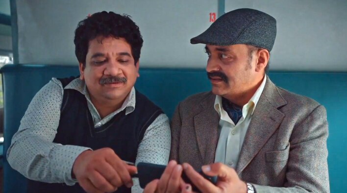 The Train Ride from Chalo Koi Baat Nahi season 1