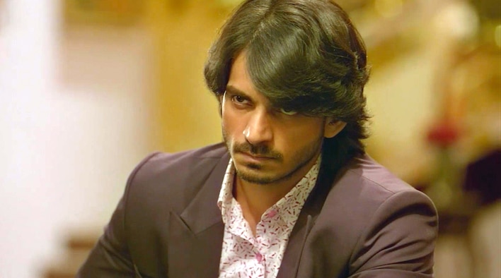 Samarth Plays Against Sunny from Kathmandu Connection season 1