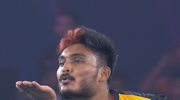 HLS - Mumbai Khiladis 54-46 Telugu Yoddhas - 26 Aug 2022 from Ultimate Kho Kho 2022 - 23 