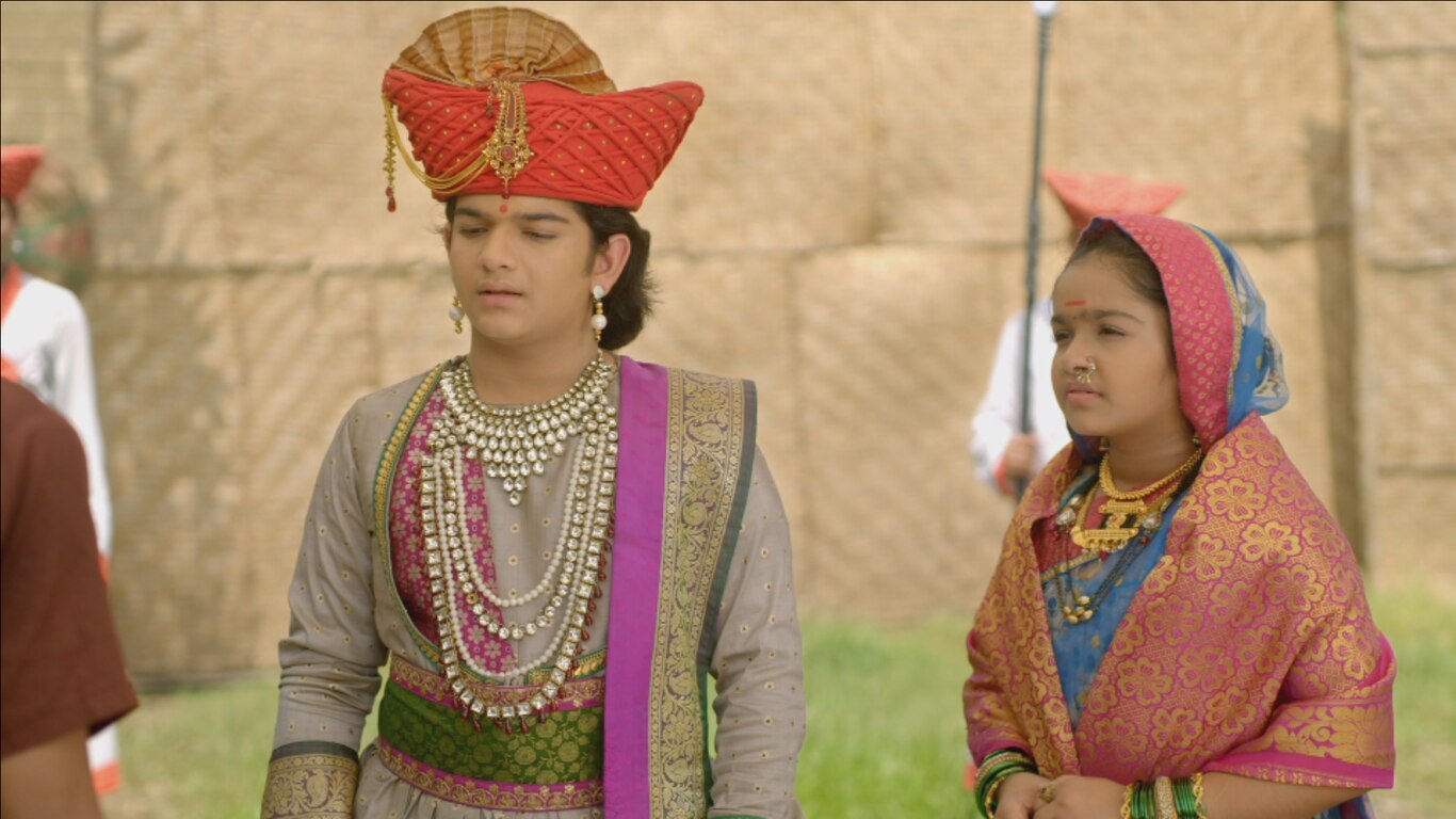 Ahilya And Khanderao's Investigation