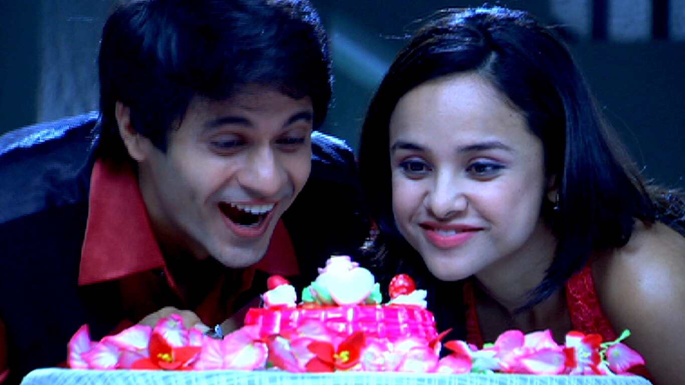 Sharad Imagines a Love Song With Anna