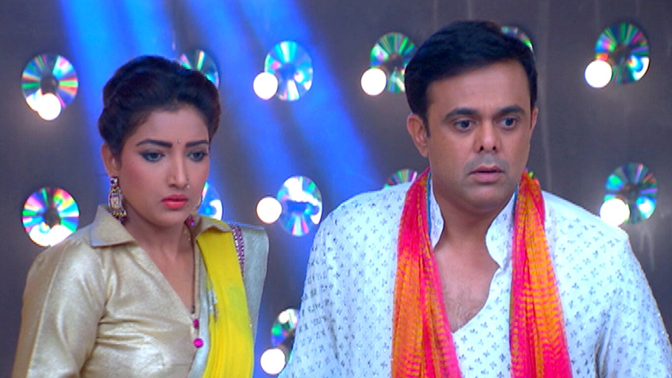 Vasant & Varsha in Personality Round