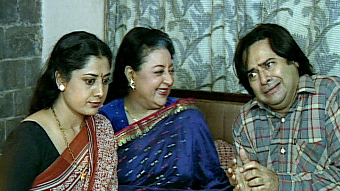 Namrata Wants Prem To Take Her On A Vacation