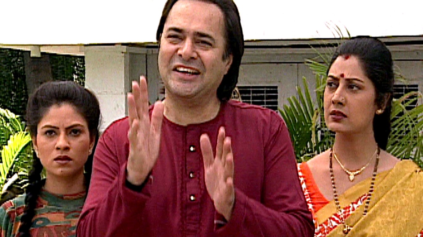 Prem Takes Part In The Elections