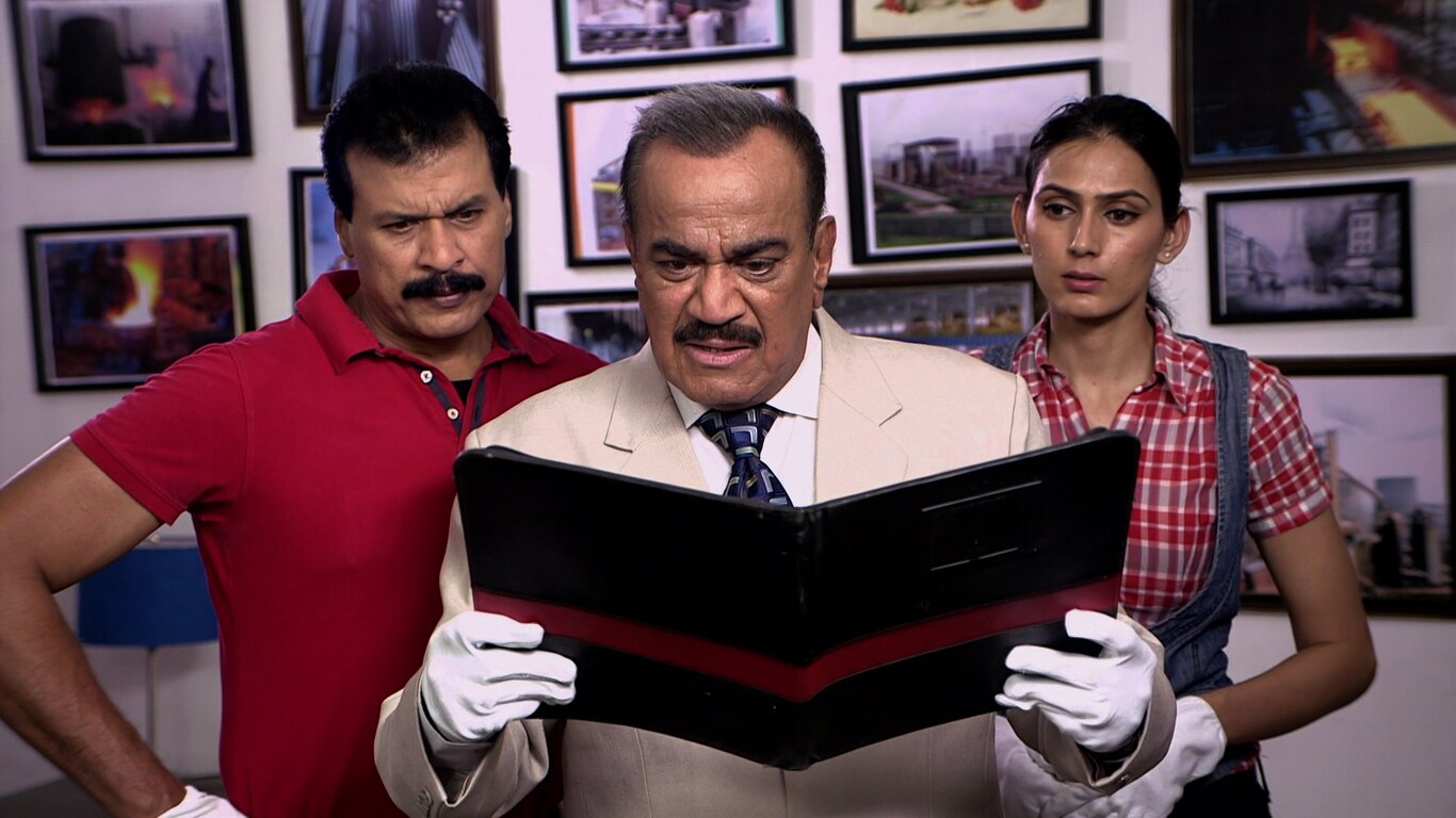 Band kamre Mein Khoon