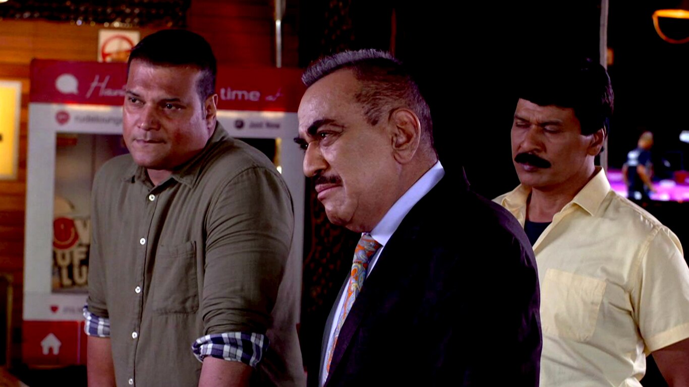 Majboor Khooni