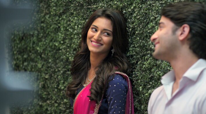 Romantic Meet from Kuch Rang Pyar Ke Aise Bhi season 1