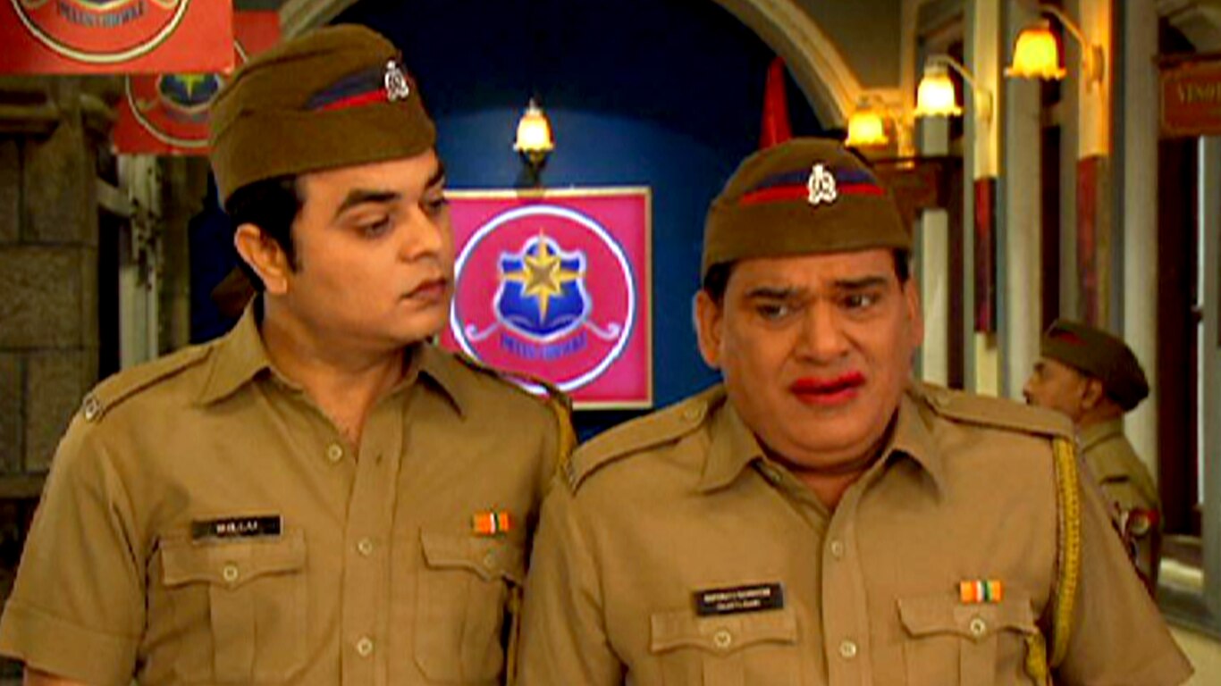 Lipstick Man Targets Gopi