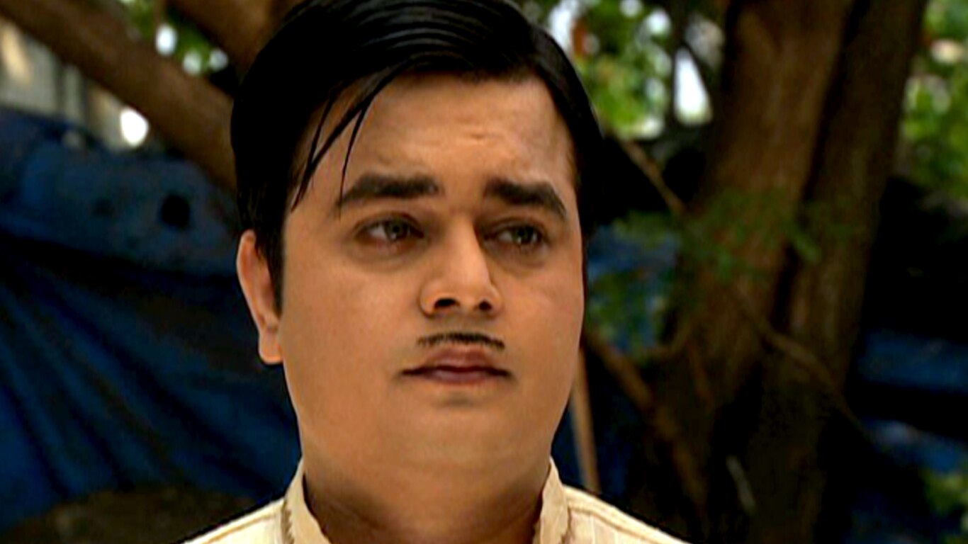 Billu Acts Like A Blind Man