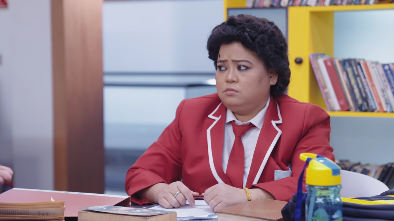 Golu Bhavishya Bata Raha Hai