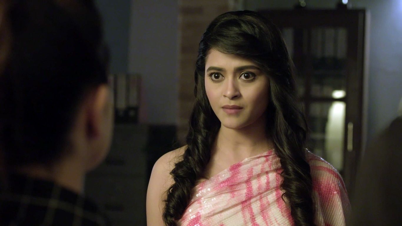 Yakshika Uses Her Powers On Aditi