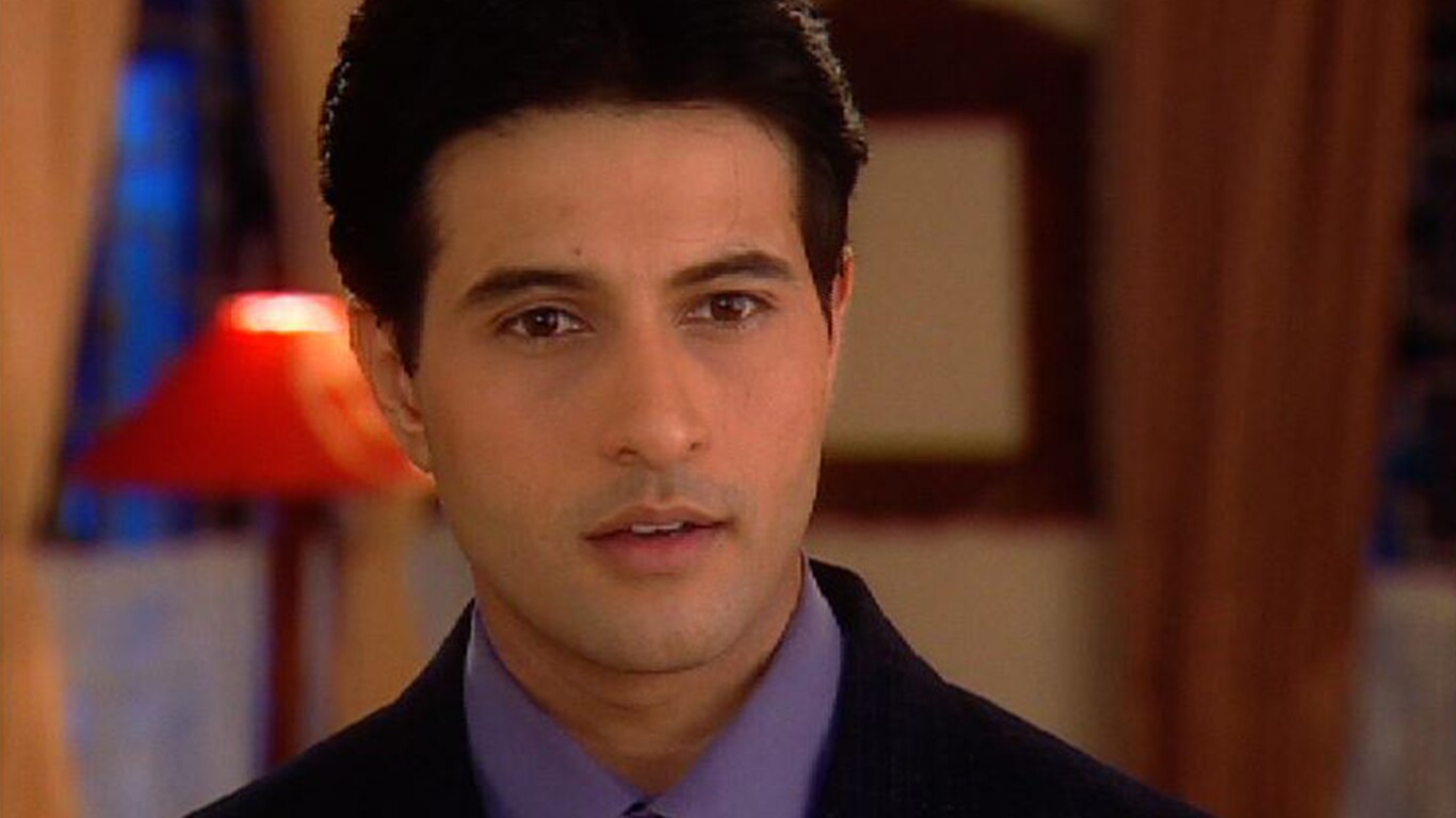 All Eyes At Armaan