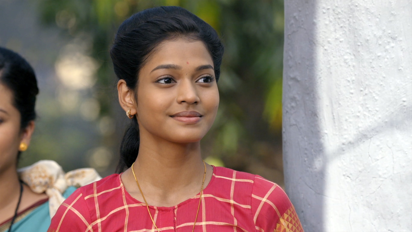 Radhika Arrives At Shirdi