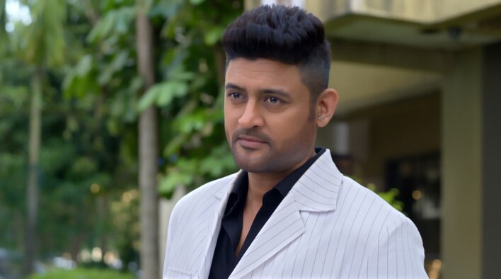 Vaibhav Kapoor Enquires About Akansha from Kaamnaa 