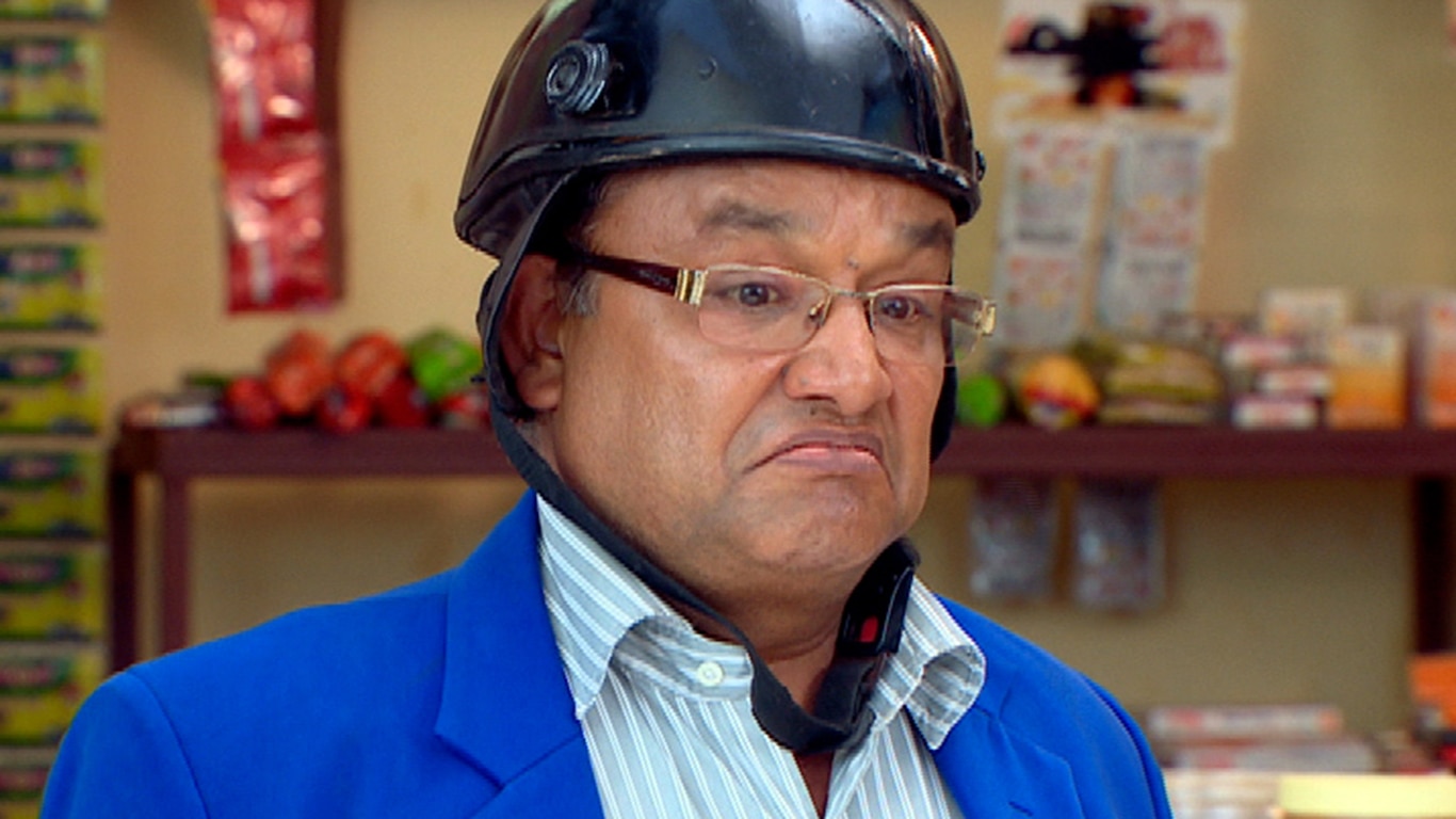 Chacha Chakri Uses His Intelligence