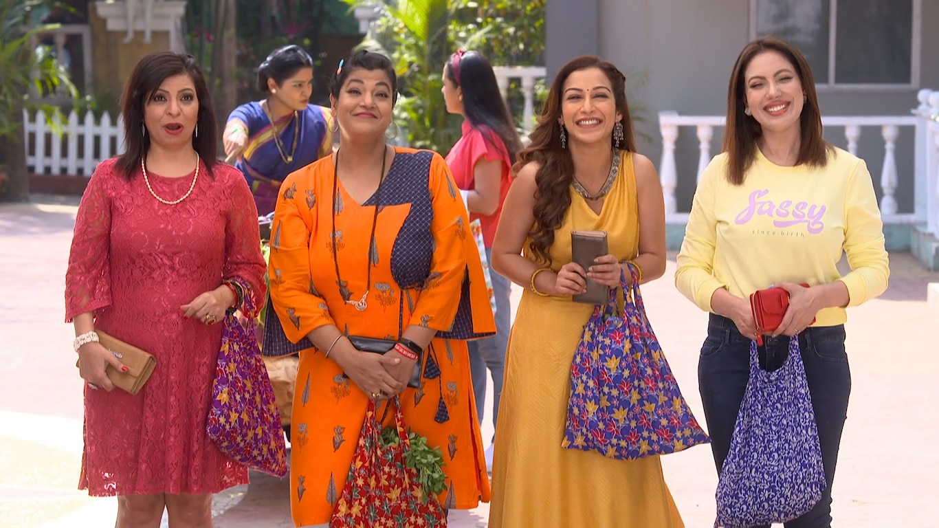Taarak Mehta Ka Ooltah Chashmah – Group Shopping
