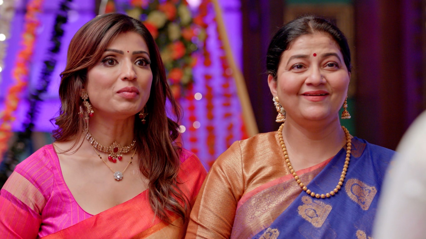 Ram And Priya Caged