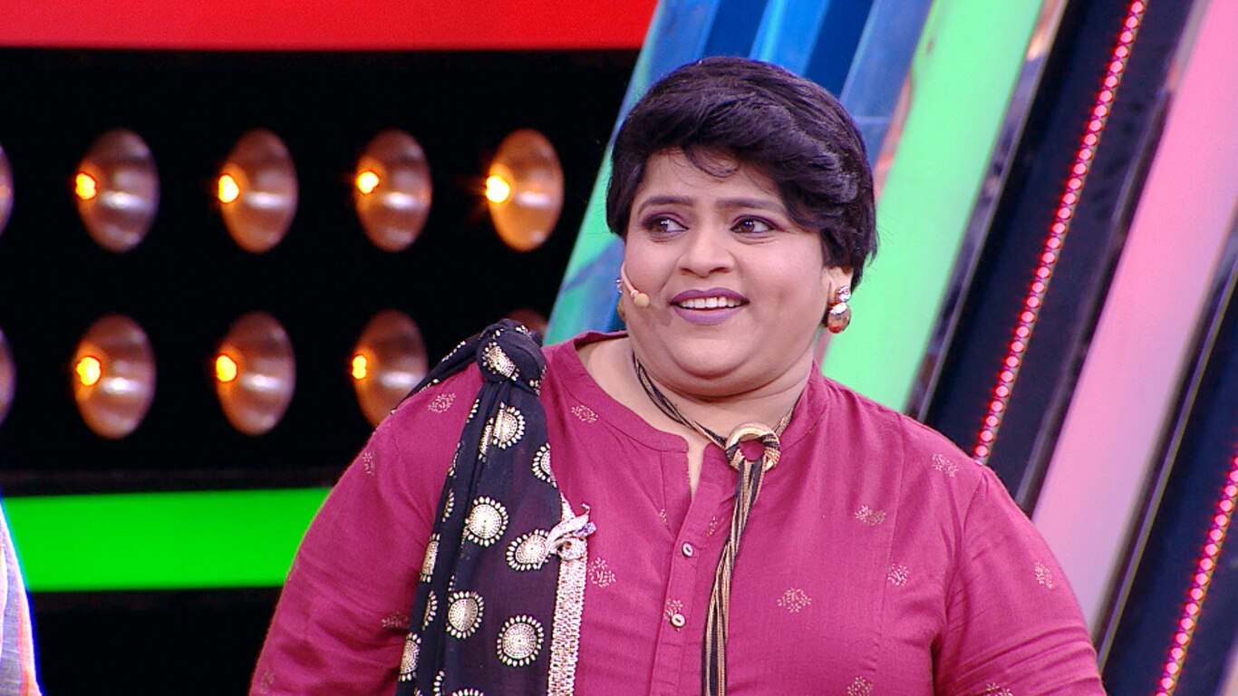 Break A Leg, Vishakha Amma Takes It Literally