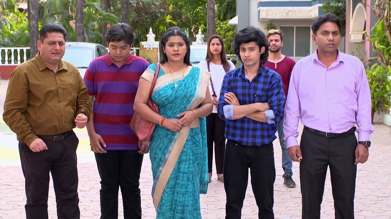 Taarak Mehta Ka Ooltah Chashmah – All Parents Arrive At Gokuldham