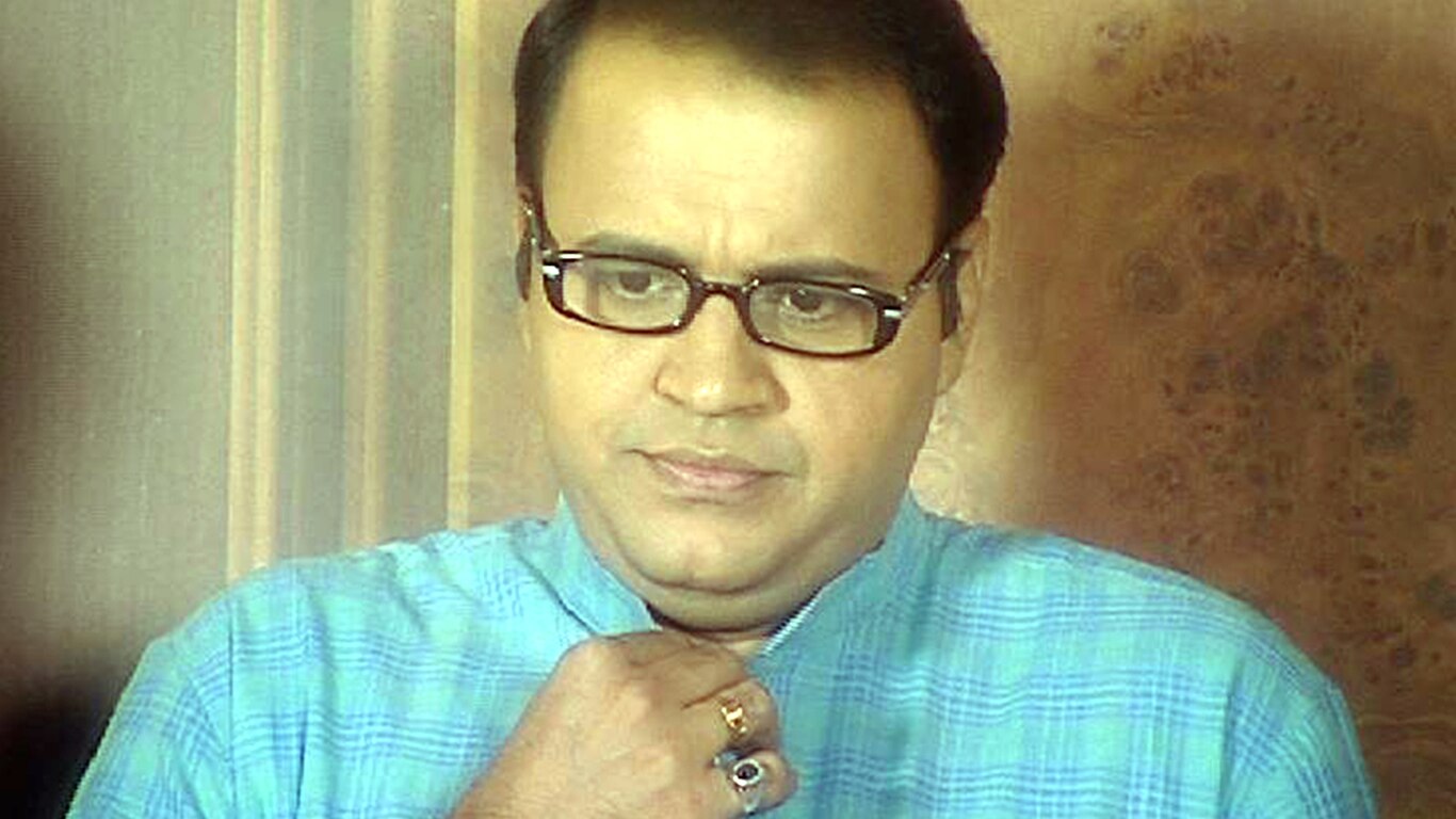 Taarak Mehta Ka Ooltah Chashmah – Sunder Promises To Call Shahrukh Khan And Sachin Tendulkar