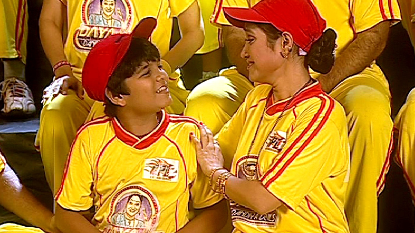 Taarak Mehta Ka Ooltah Chashmah – Captain Daya Enters The Feild For Bating
