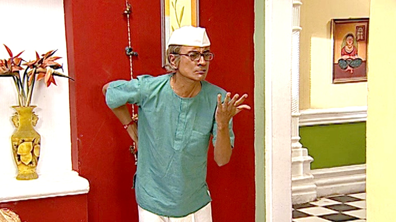 Taarak Mehta Ka Ooltah Chashmah – Jethalal Hurts Champaklal!