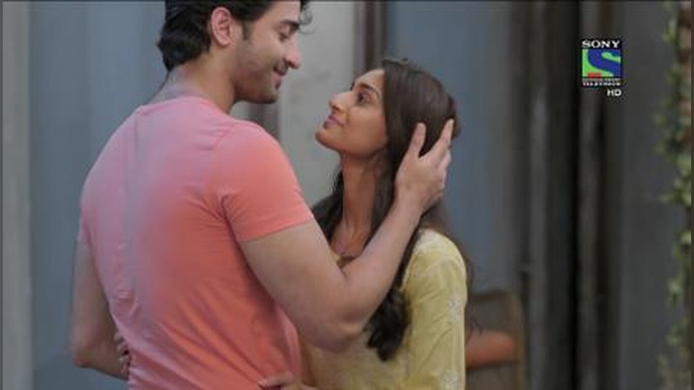 Dev Confesses His Love for Sonakshi
