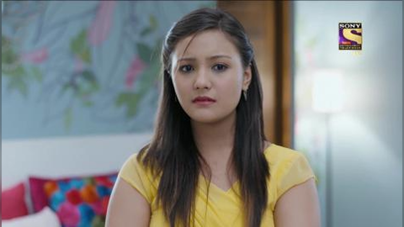 Sonakshi Welcomes Elena  To Her House