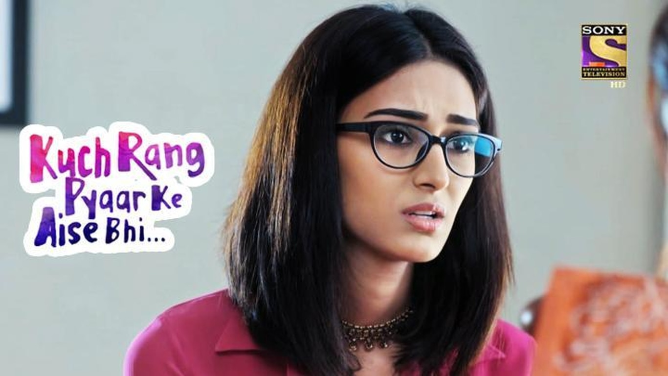 Suhana Meets Dev's Family