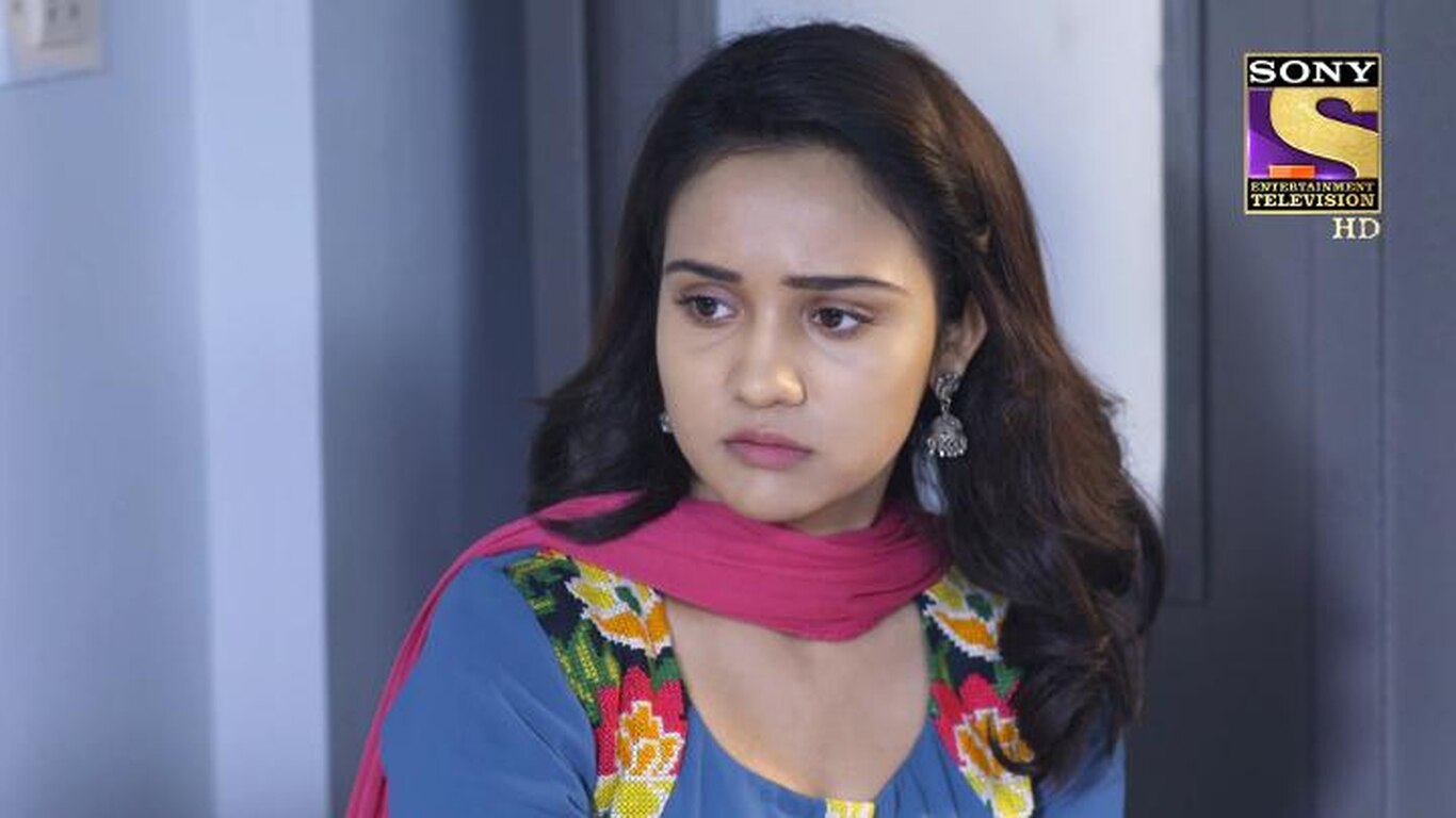 Sameer Romances Naina