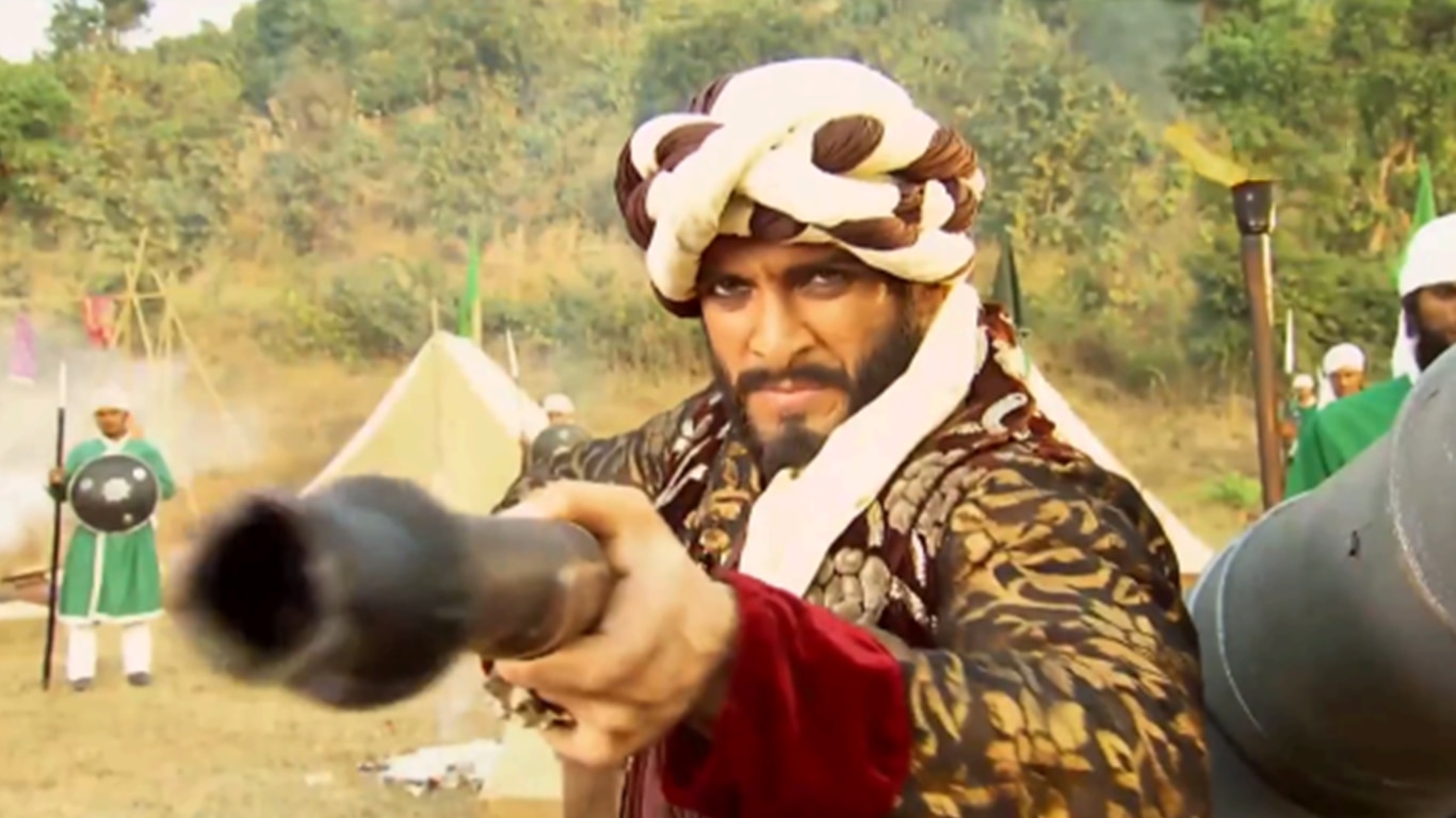 Pratap Narrates Hakim Khan's Story