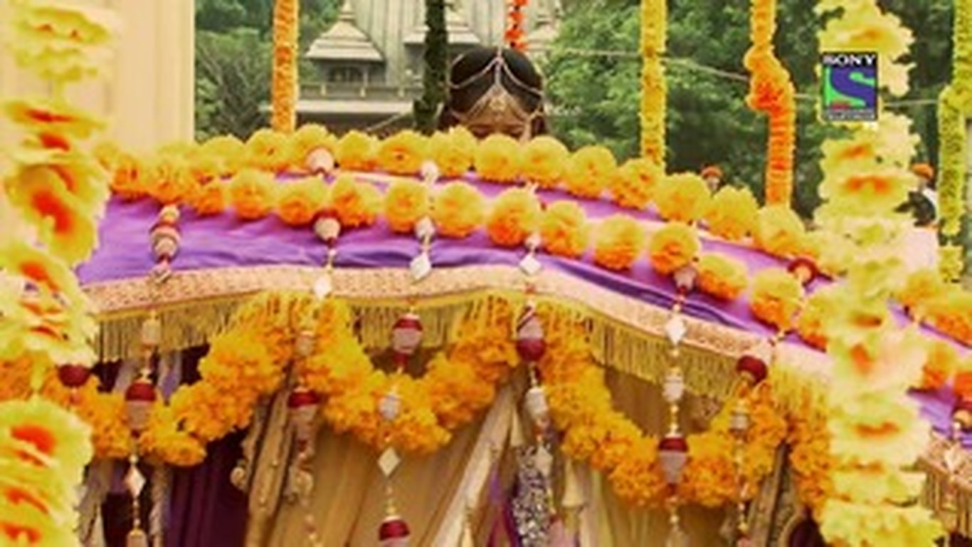 Grand Welcome Of Ajabde And Pratap