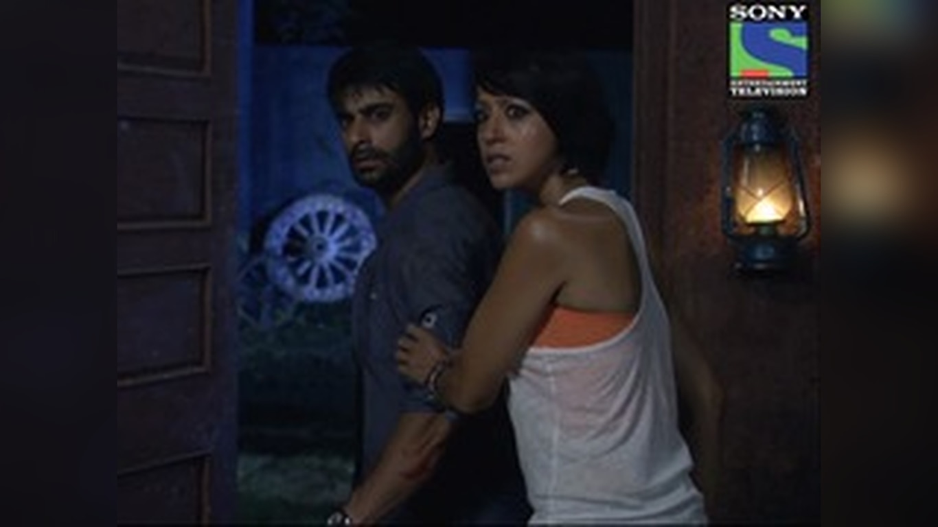 Ghost Kills Ishita
