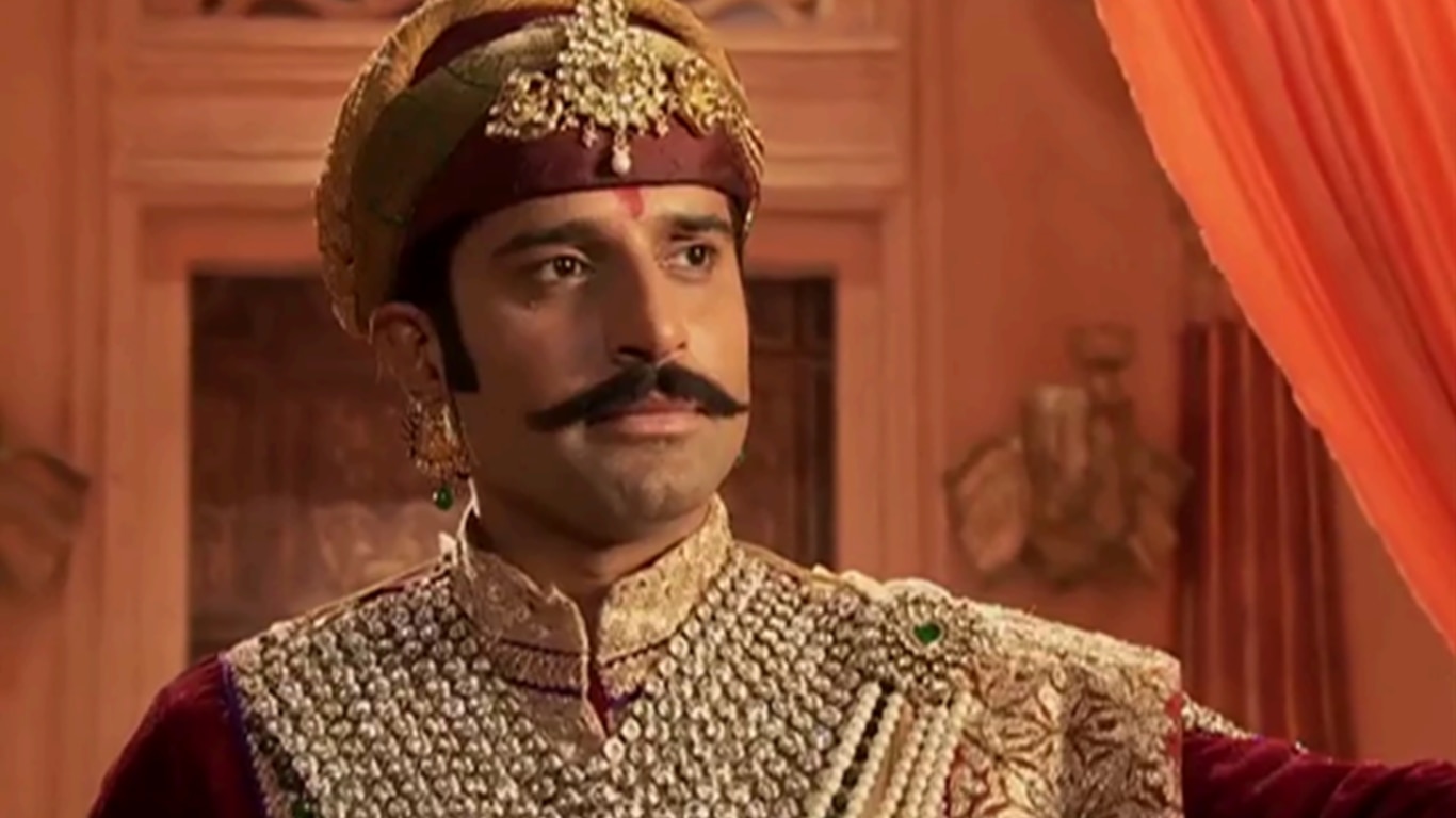 Kokoiyarji reveals a shocking truth to Rani Jaivanta Bai