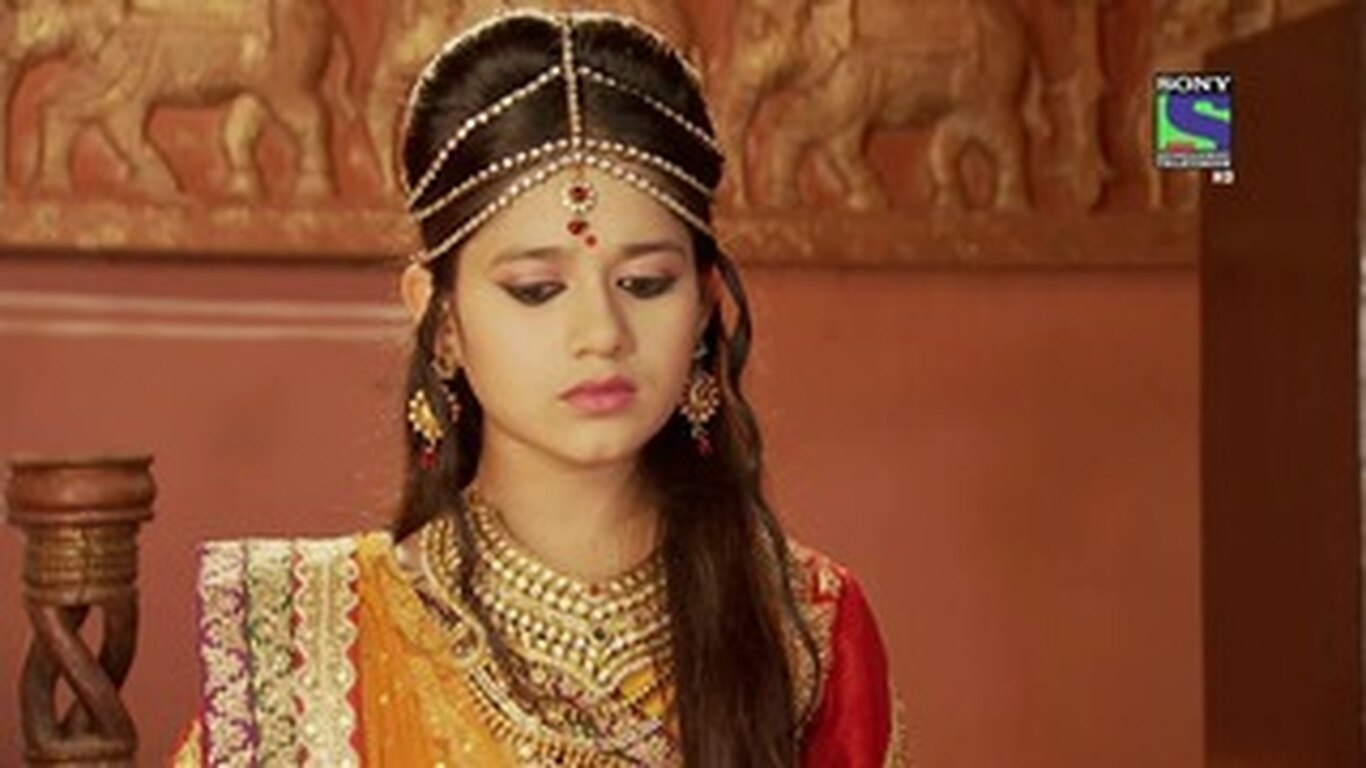 Ajabde tries to convince Jaggiri Maharaj