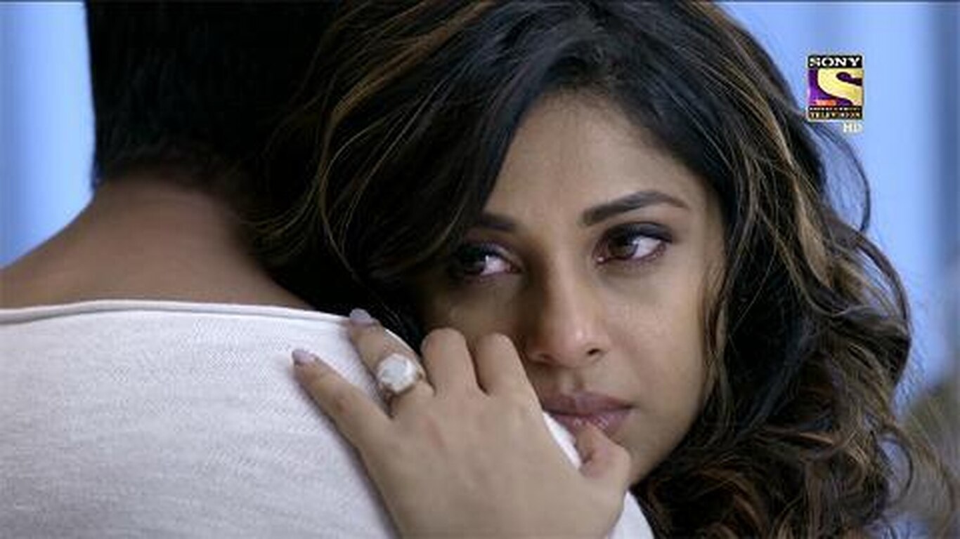 Maya's Father Threatens Her In The Hospital