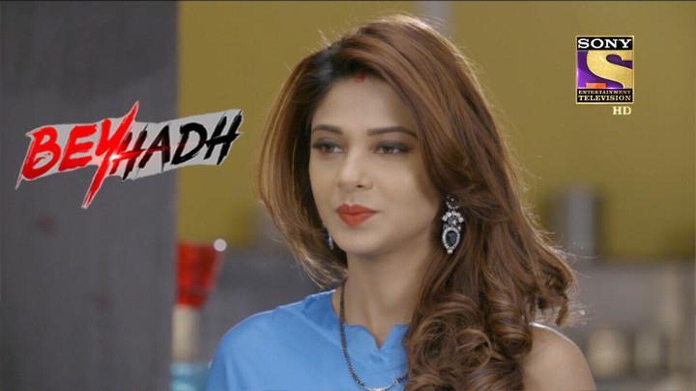 Janhavi Spots Ashwin In Her House