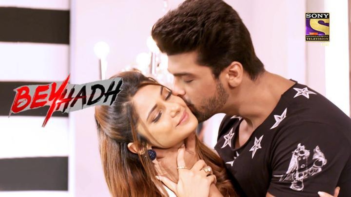 Saanjh Intrudes Into Maya's House