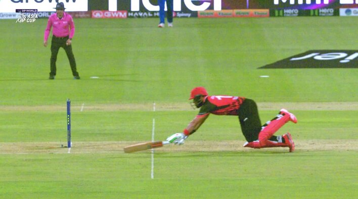 DRS! Hayat’s Full-Stretch Dive Keeps Him Safe from Asia Cup 2025 