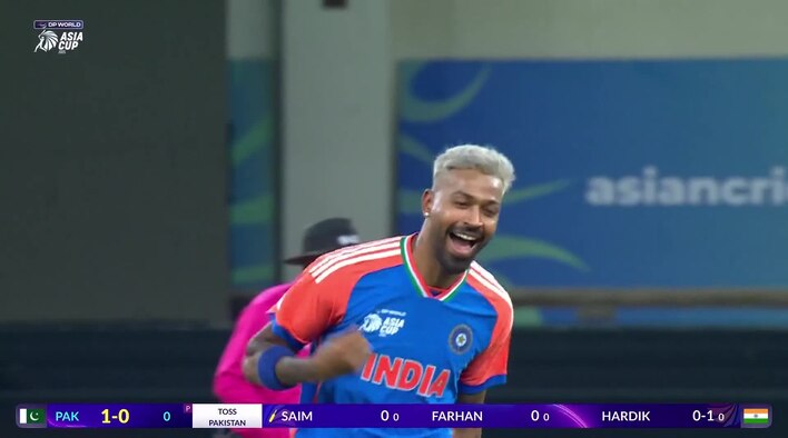 Wicket! Pandya Dents Pakistan First Ball As Bumrah Clings On At Point from Asia Cup 2025 